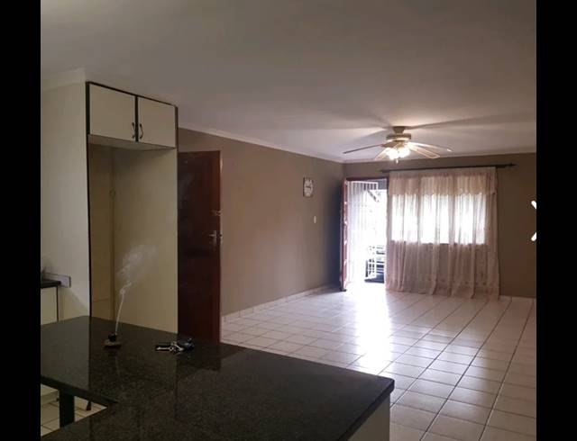 3 bed property to rent in KENVILLE